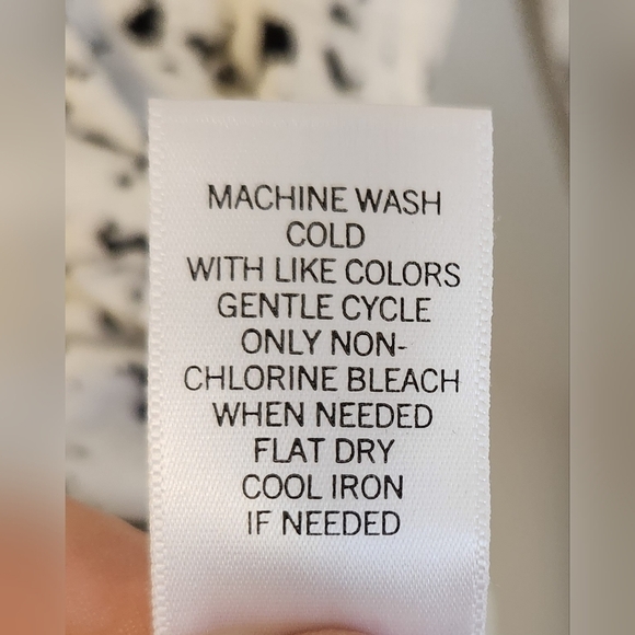 Apt 9 women's white and black long sleeve peplum top size M B12 - Picture 6 of 6